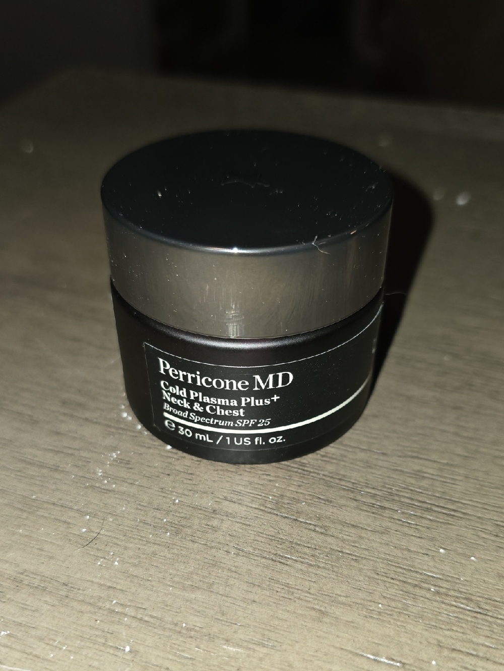 Perricone MD Cold Plasma Plus+ Neck & Chest SPF 25